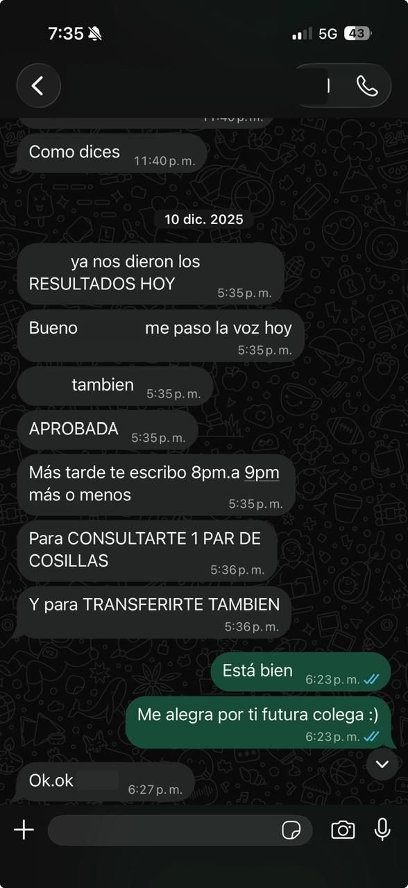 Una tesista avisa que ya tiene los resultados y que su tesis fue aprobada.